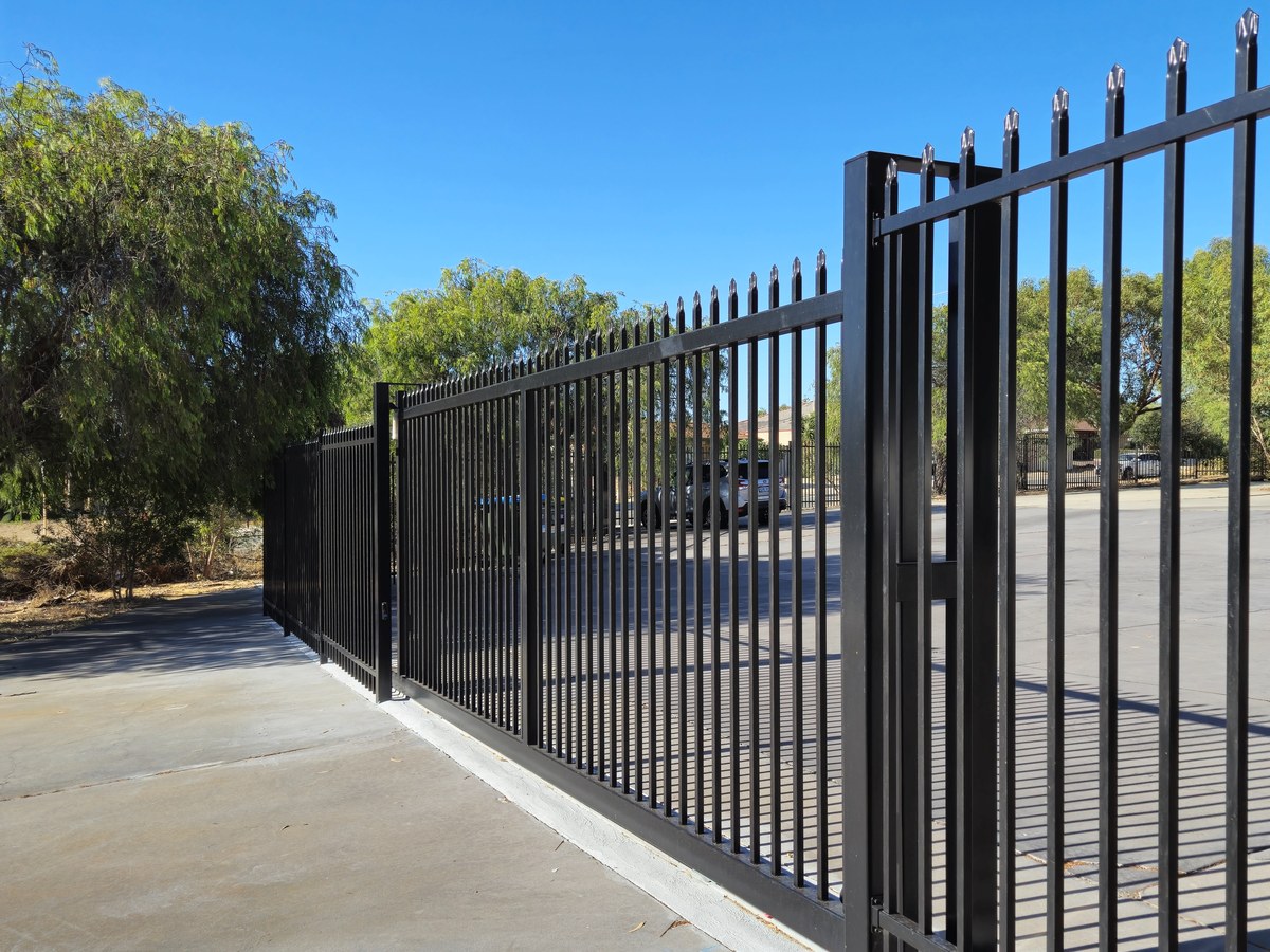 RMF's guide post and double catch post detail on a sliding gate