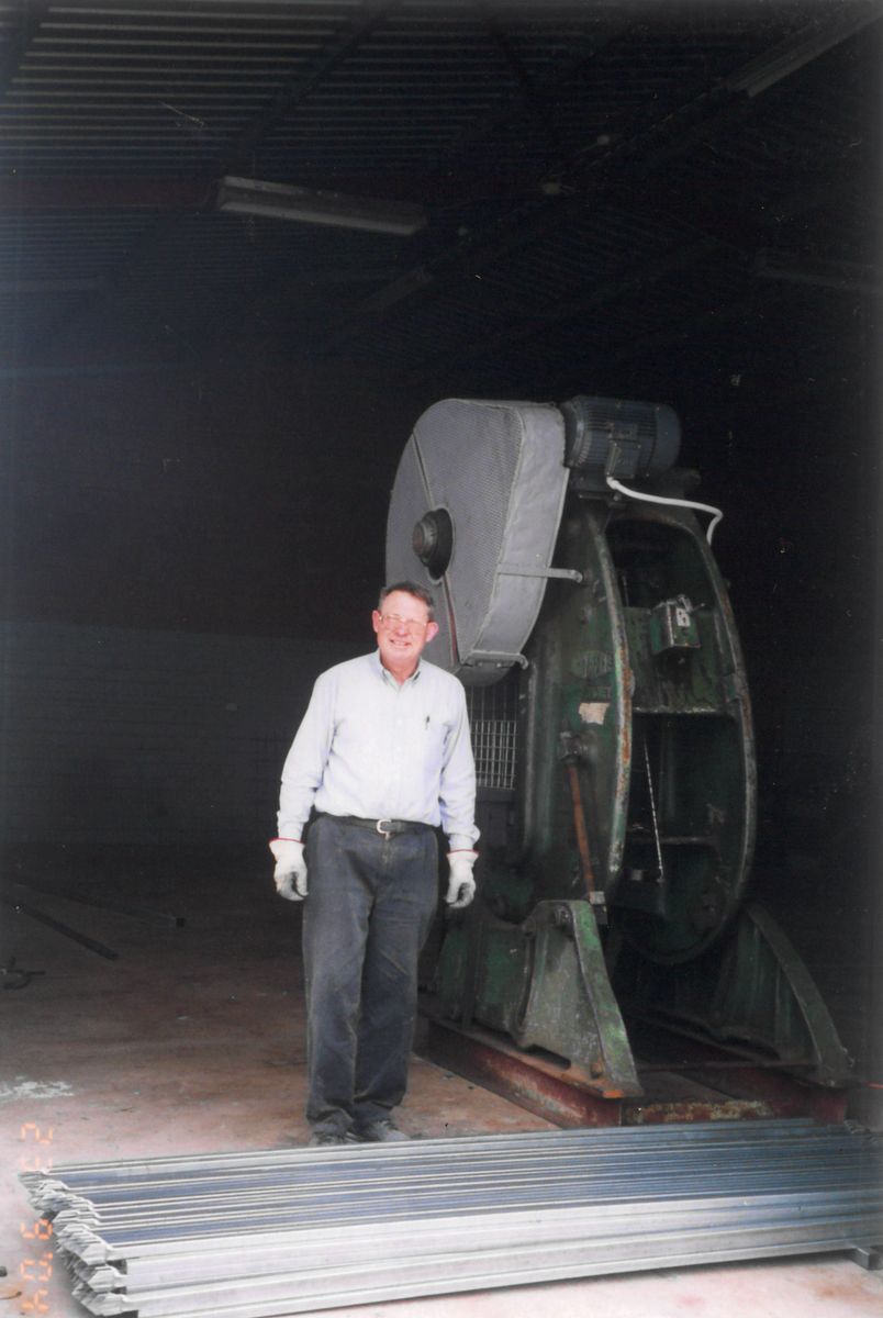 Founder Alan in the Right Metal Products factory in Canning Vale, September 2004
