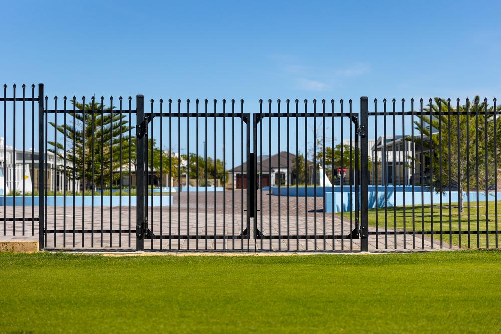 School-spec Garrison fence along a school boundary